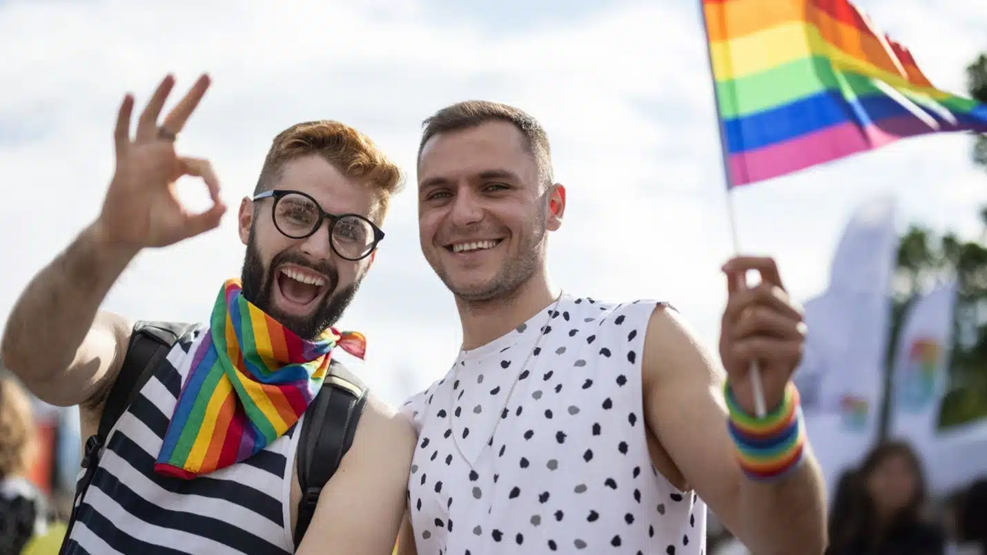 Estate Planning for Same-Sex Couples: Why Proper Notarization Matters 7 rnn6